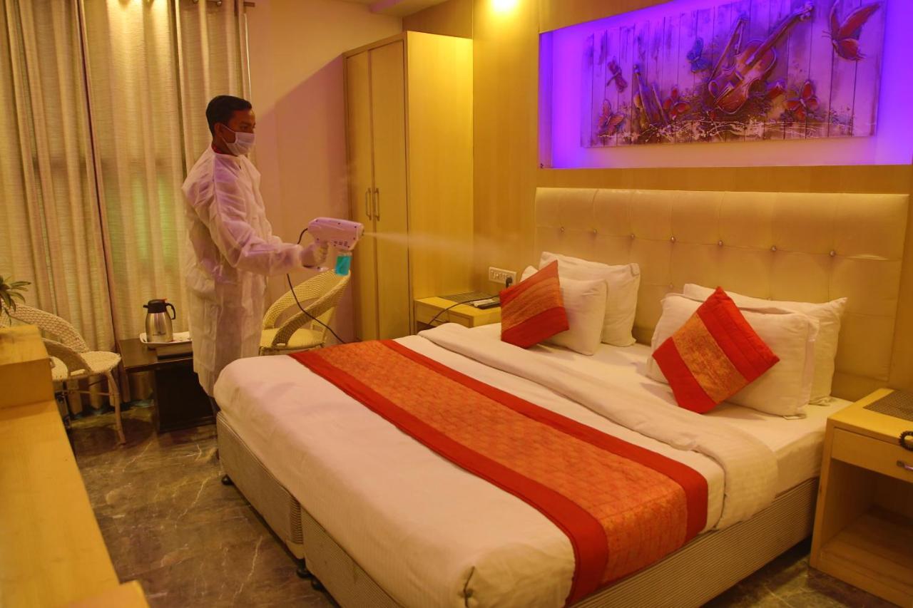 Hotel Shelton New Delhi Buitenkant foto