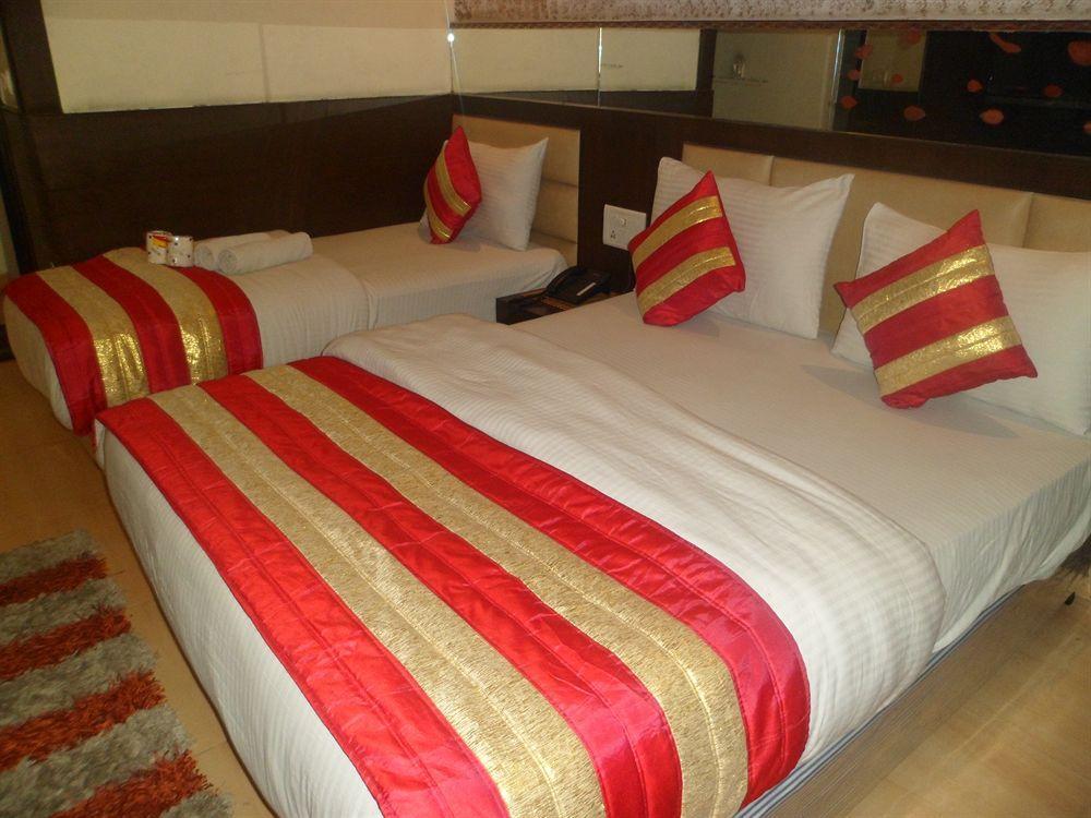 Hotel Shelton New Delhi Buitenkant foto