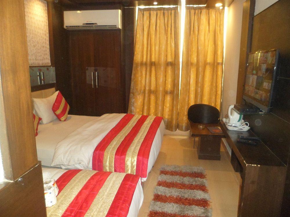 Hotel Shelton New Delhi Buitenkant foto