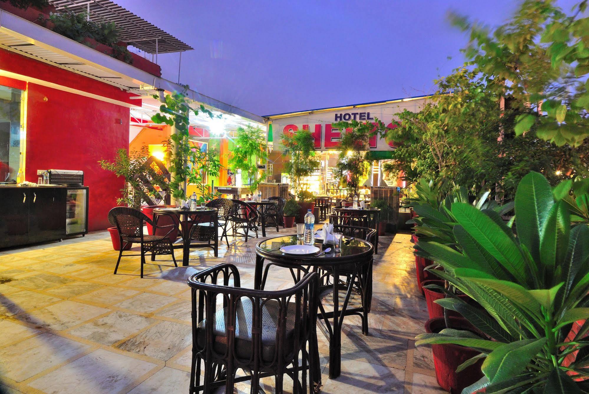 Hotel Shelton New Delhi Buitenkant foto