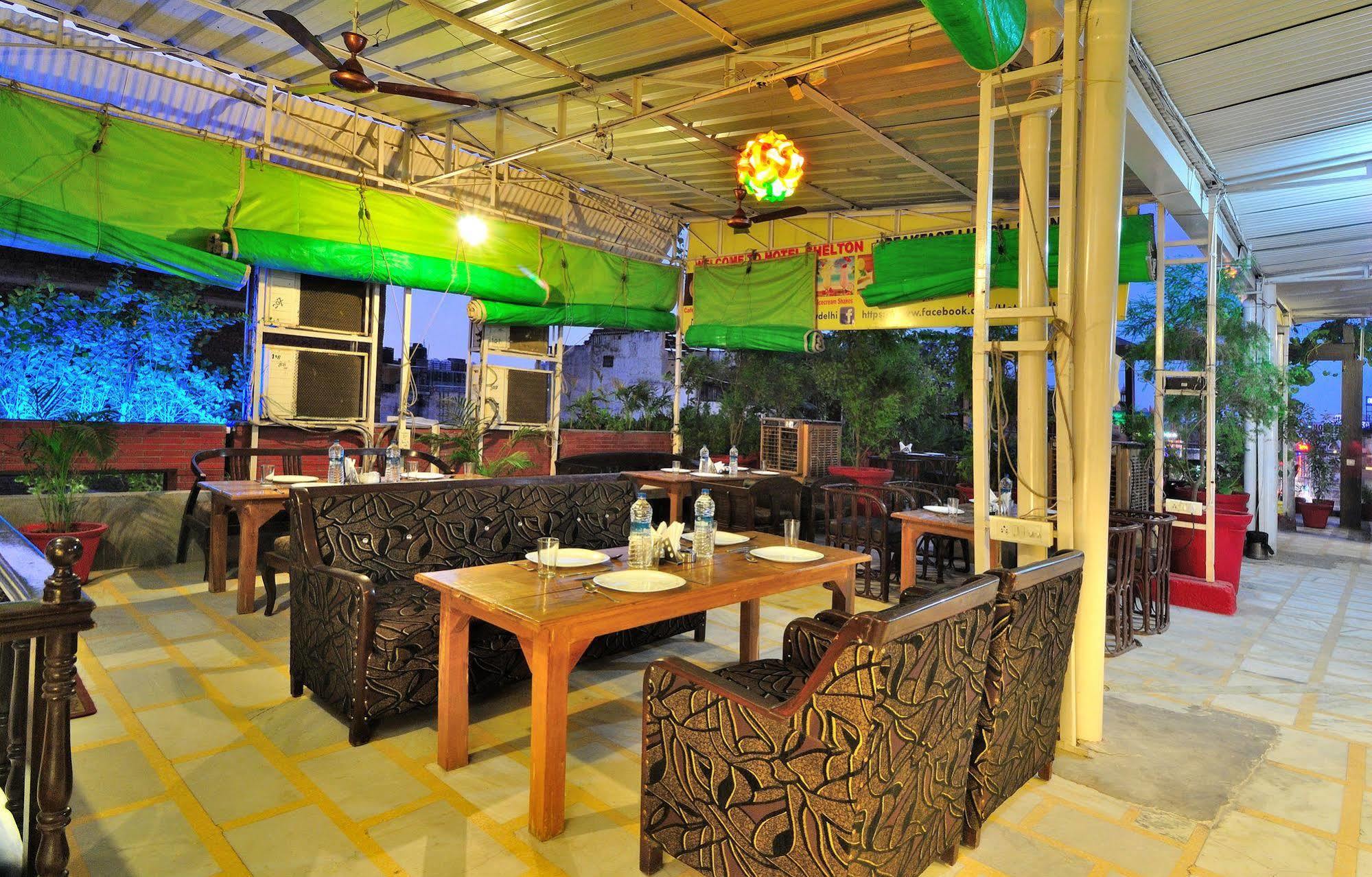 Hotel Shelton New Delhi Buitenkant foto