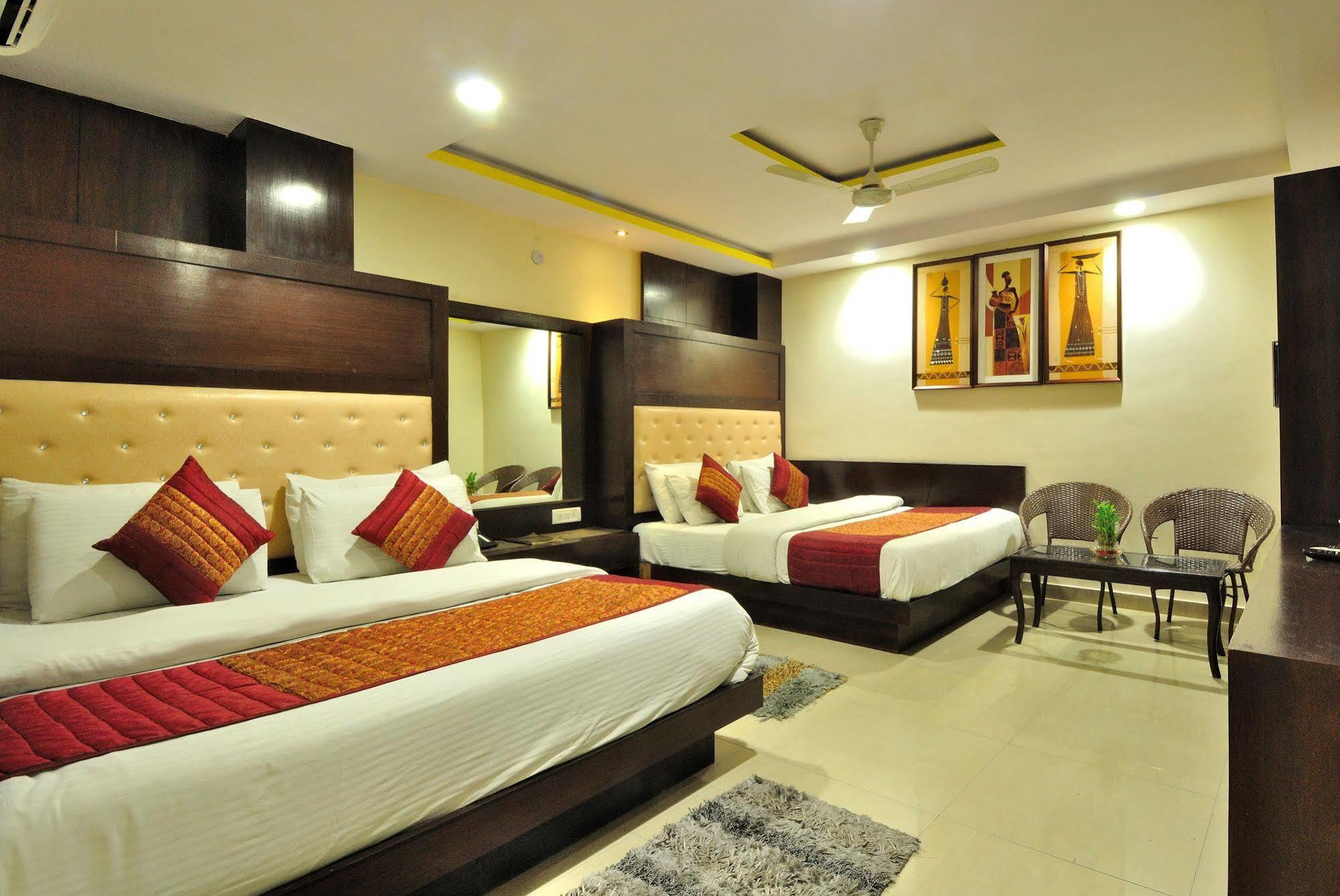 Hotel Shelton New Delhi Buitenkant foto