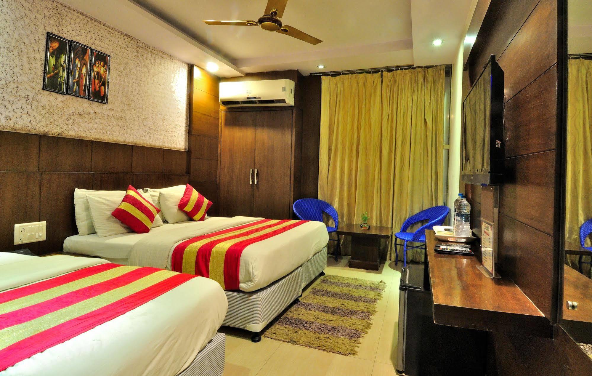 Hotel Shelton New Delhi Buitenkant foto
