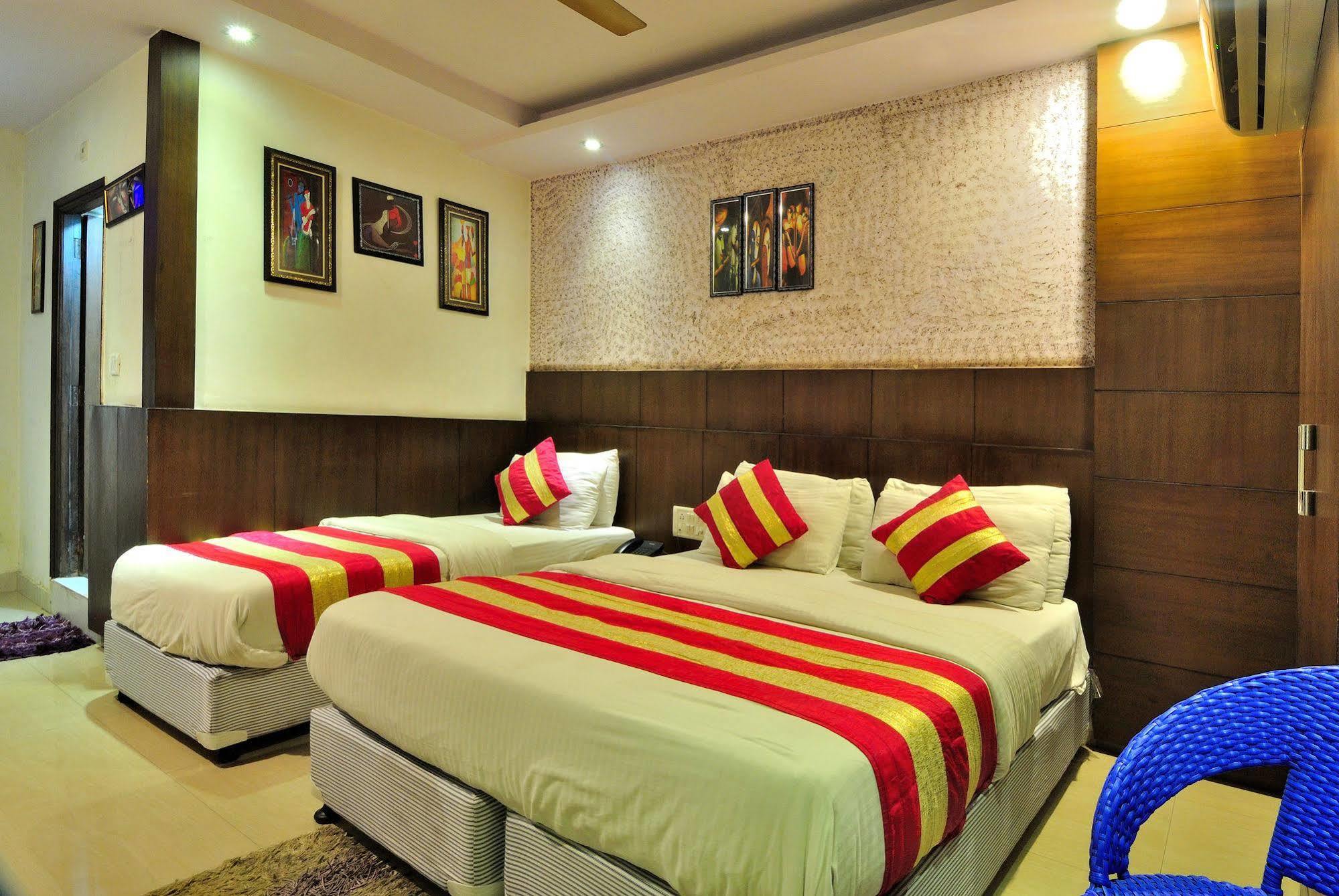 Hotel Shelton New Delhi Buitenkant foto