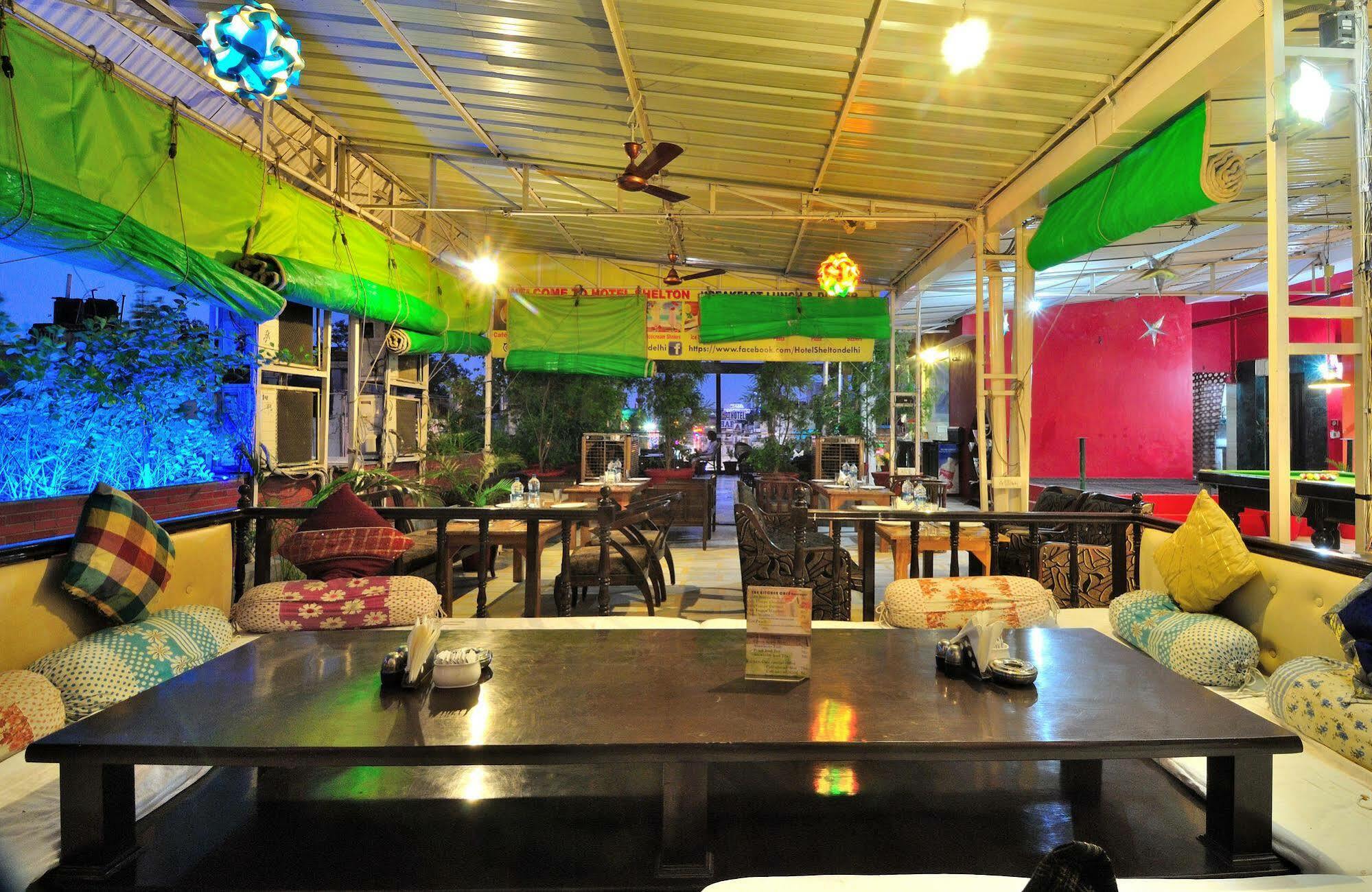 Hotel Shelton New Delhi Buitenkant foto