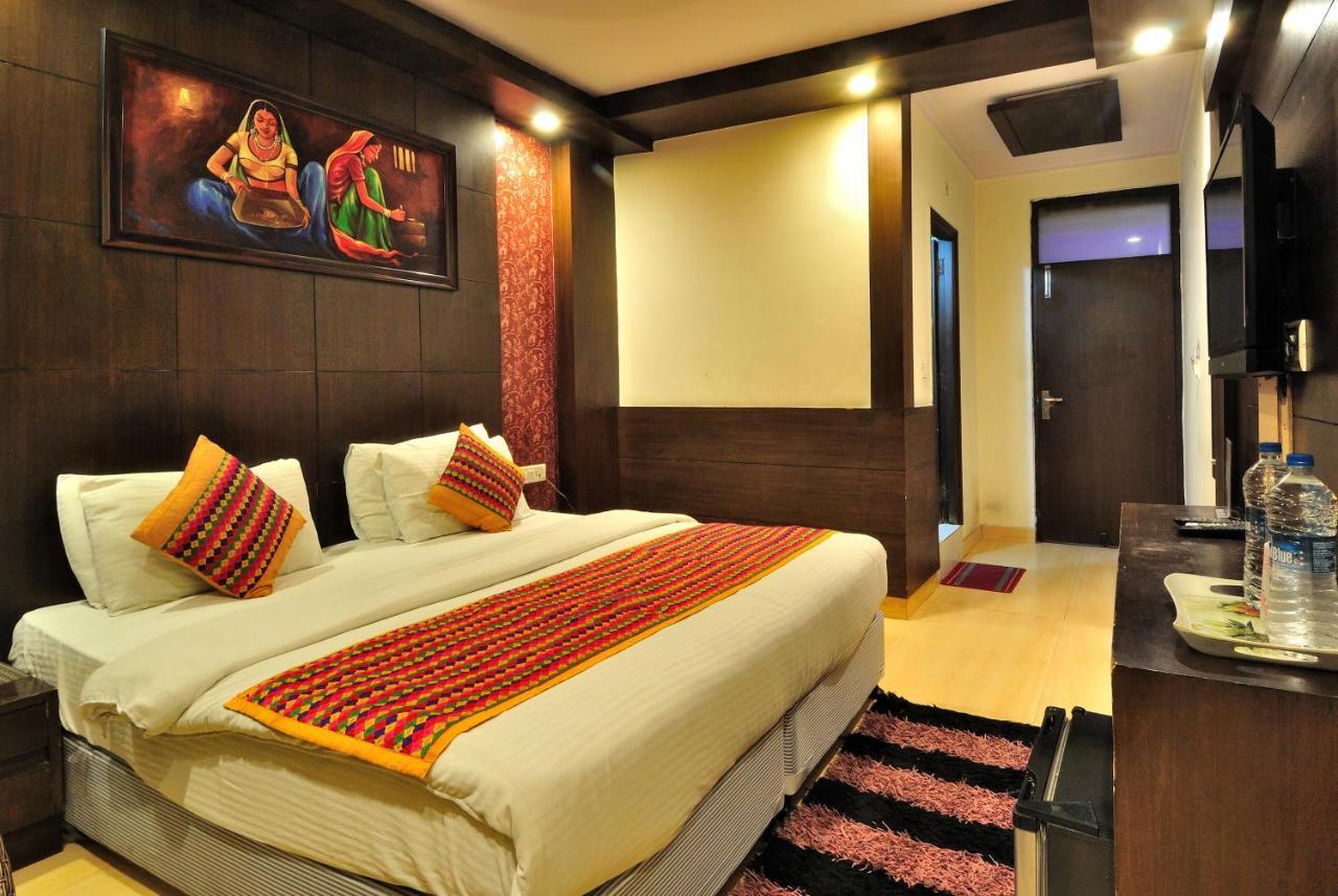 Hotel Shelton New Delhi Buitenkant foto